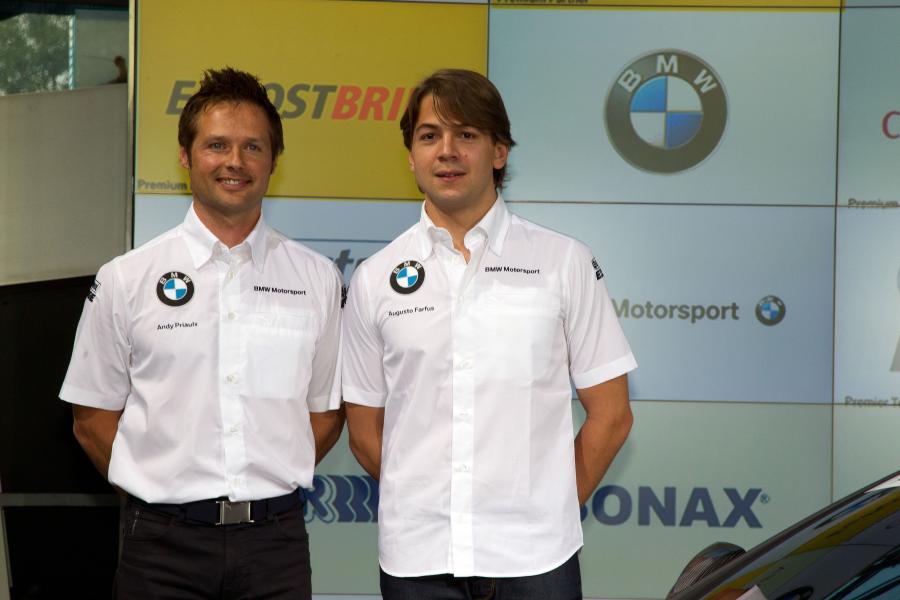  BMW DTM Concept 2011 года  (фото 8 из 20)